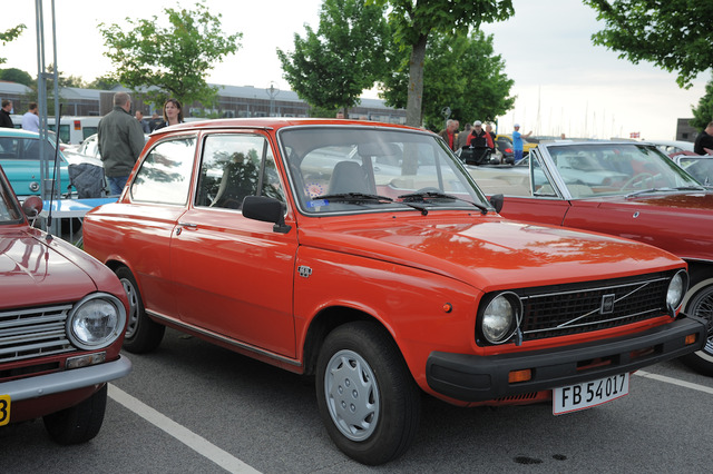 VOLVO 66DL på parade.